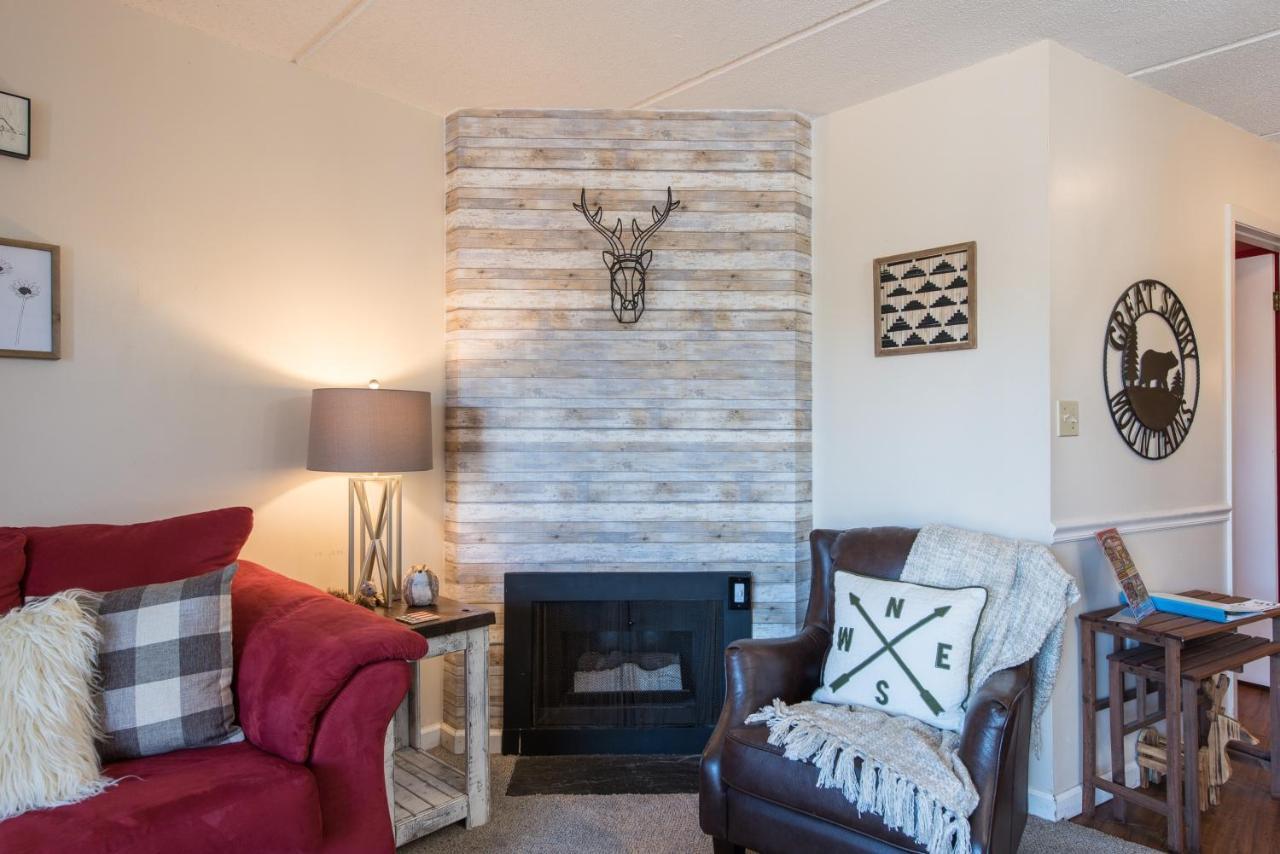 Downtown Gatlinburg Condo Luaran gambar