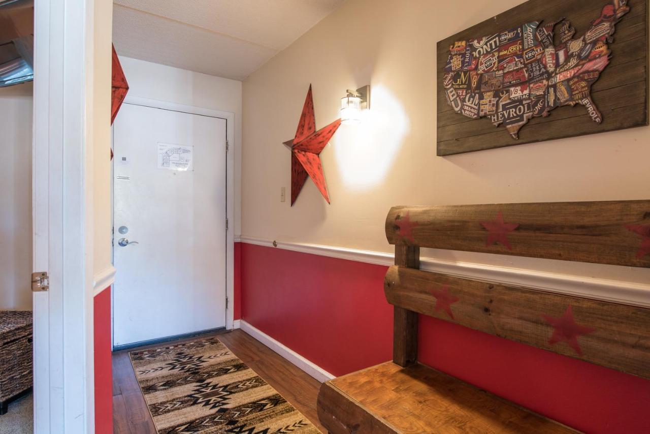 Downtown Gatlinburg Condo Luaran gambar