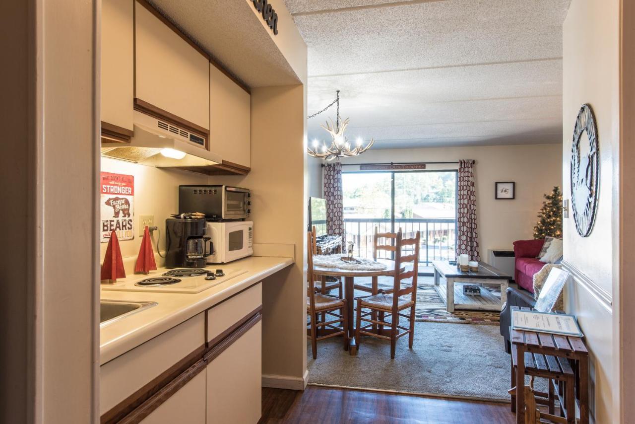 Downtown Gatlinburg Condo Luaran gambar
